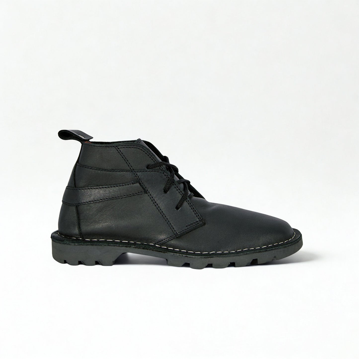SULM8 Black Leather Desert Boots