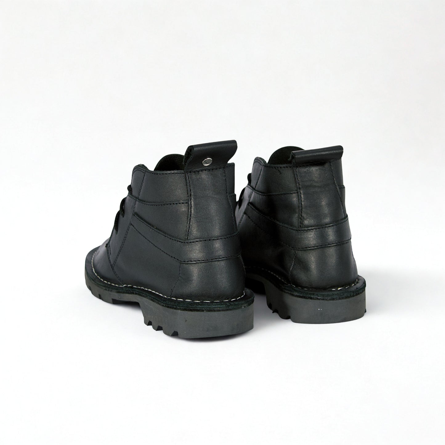 SULM8 Black Leather Desert Boots