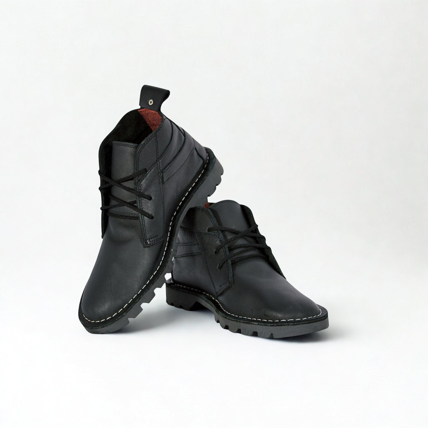 SULM8 Black Leather Desert Boots